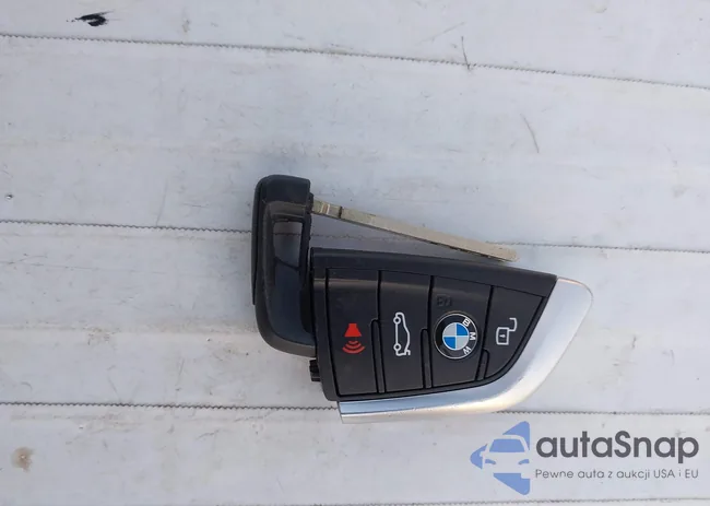 WBY33AW07RFT43835: 44204337