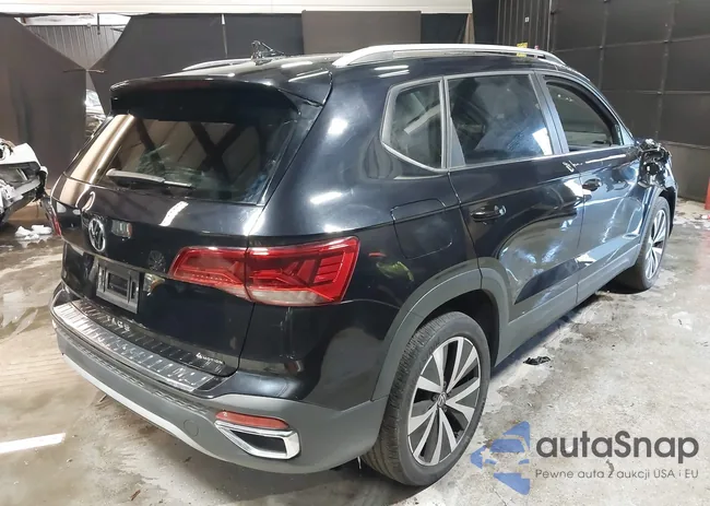 3VVPX7B28NM037305: 44204352