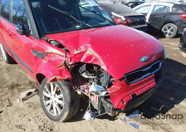 KNDJT2A68D7611708: 44205504