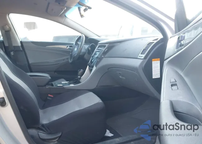 KMHEC4A48EA114895: 44205524