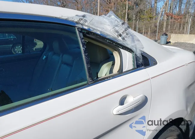 1FAHP2JW5AG140606: 44205593