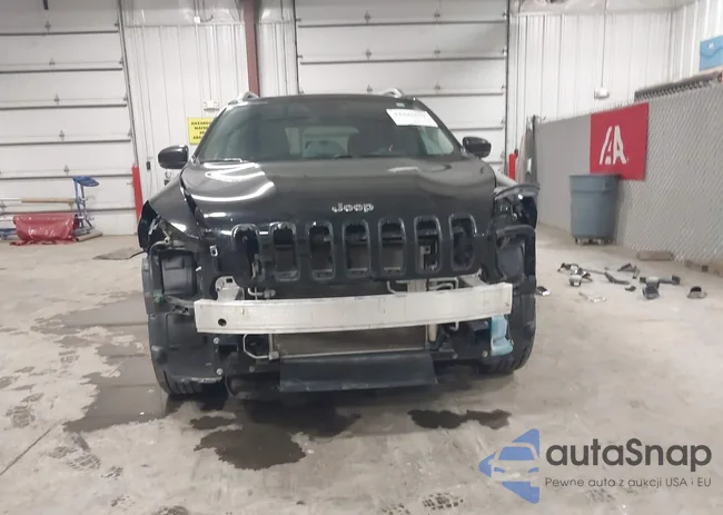 1C4PJMDB9JD575769: 44205619