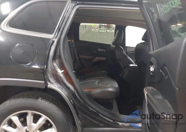 1C4PJMDB9JD575769: 44205619