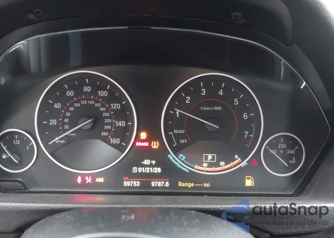 WBA8B3C50JK384841: 44205659