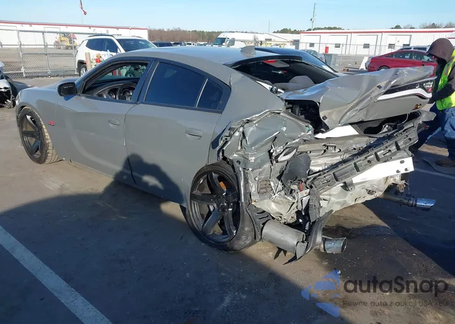 2C3CDXGJ8KH651694: 44205743