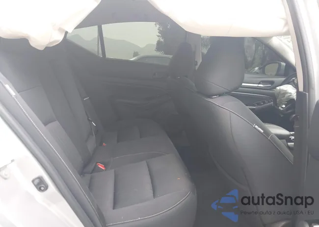 1N4BL4DV7PN331609: 44205914