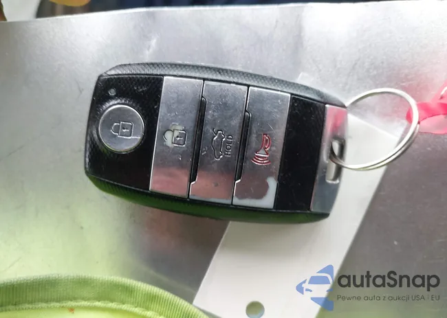 KNDJ33AU5S7944689: 44205916