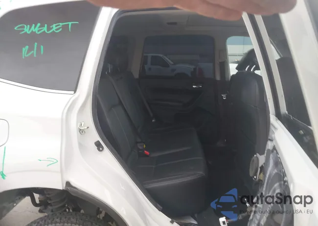 JF2SJAWC6JH560056: 44205917