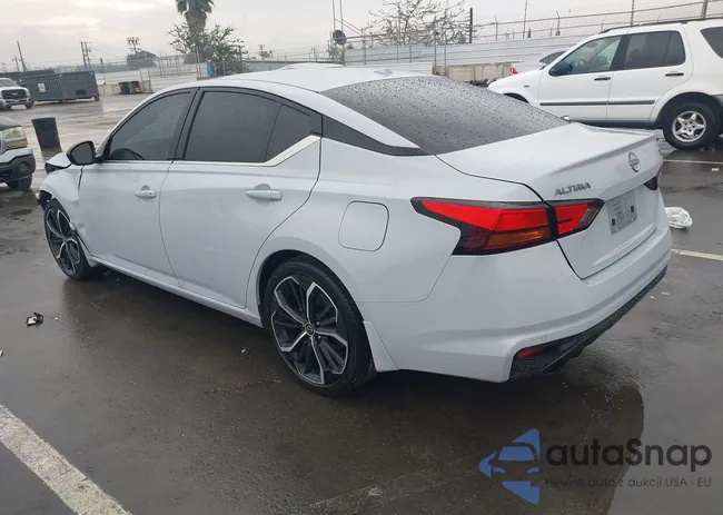 1N4BL4CV7RN402053: 44205946