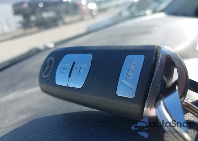 JM3KE4CY3G0666774: 44205950