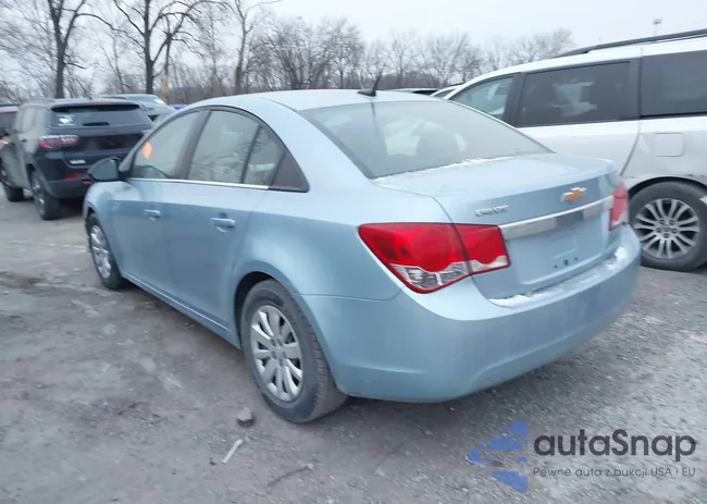 1G1PC5SH5B7198227: 44205977