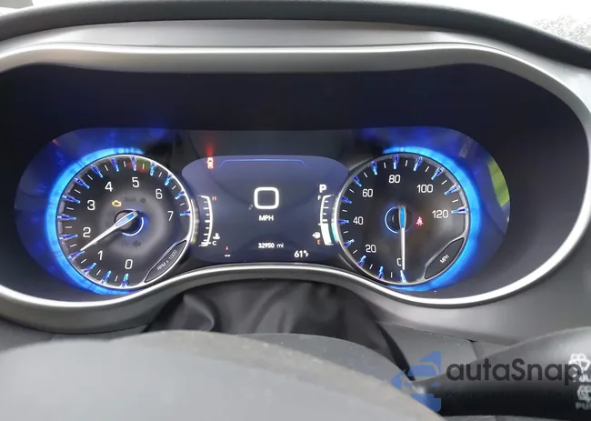 2C4RC1BGXSR539152: 44205989