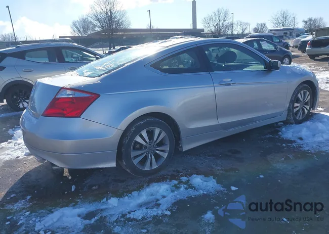 1HGCS12859A010919: 44205051