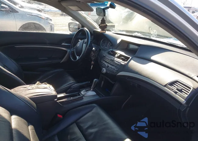 1HGCS12859A010919: 44205051