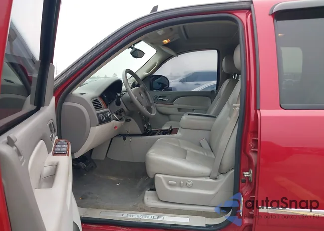 1GNSKKE73CR156013: 44205070