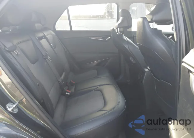 KNDCR3L19P5024562: 44205128