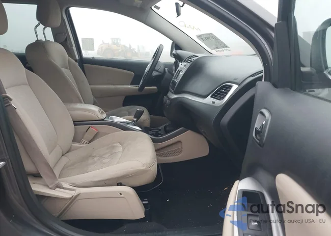 3C4PDCAB9FT715214: 44205131