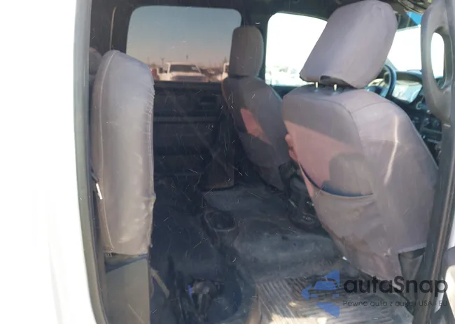 3C7WR5HJ2NG272971: 44205287