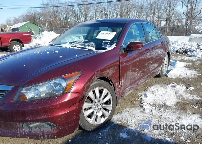 1HGCP2F86BA079996: 44205307