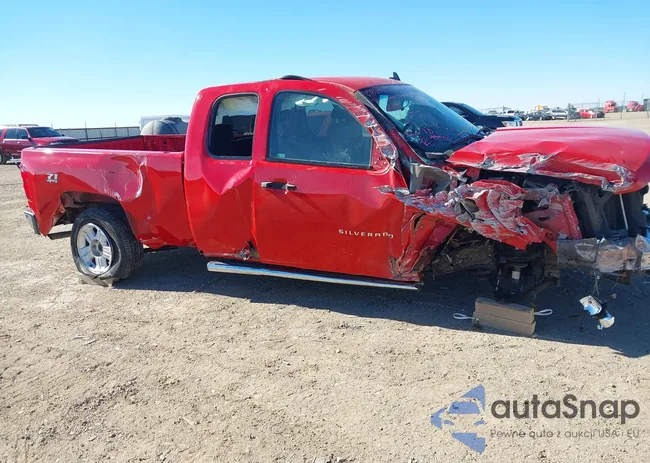 1GCSKSE39AZ273551: 44206480