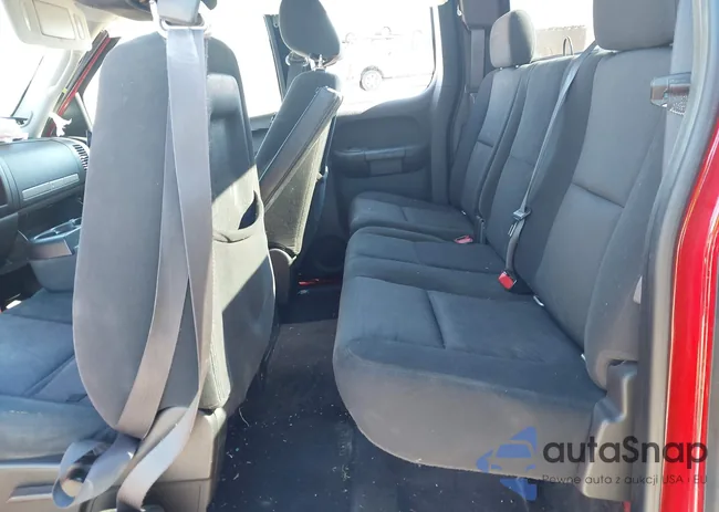 1GCSKSE39AZ273551: 44206480