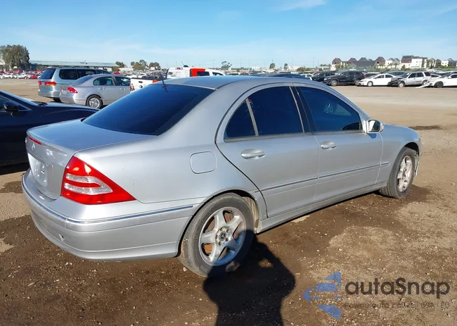 WDBRF64JX2F200037: 44206492