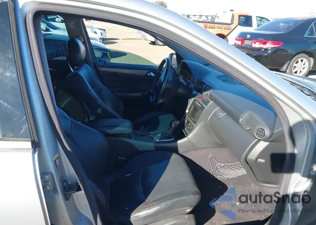 WDBRF64JX2F200037: 44206492