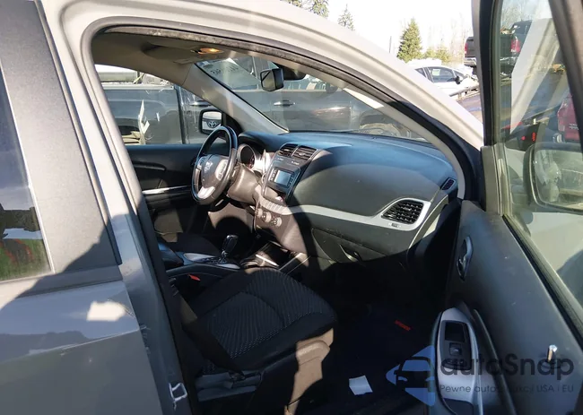 3C4PDCAB6LT272225: 44206565