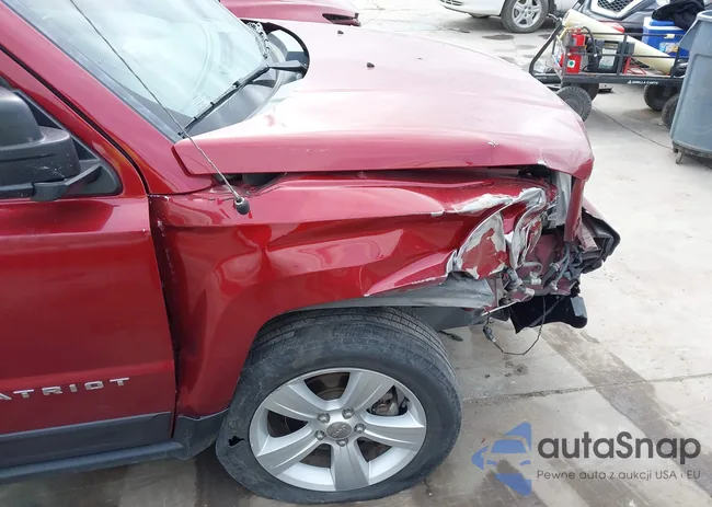 1C4NJPFB8GD584378: 44206608