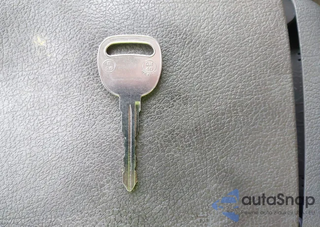 2GCEK13T741300110: 44206819