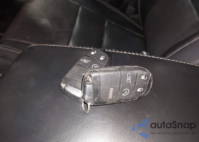 1C4RJFBM5EC498208: 44206840