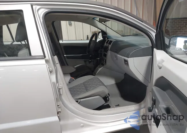 1B3HB28B97D220370: 44206847