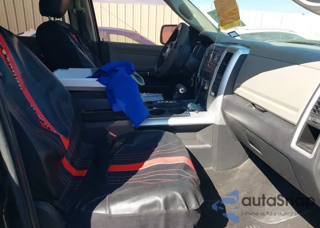 1C6RD6LT5CS318037: 44206865