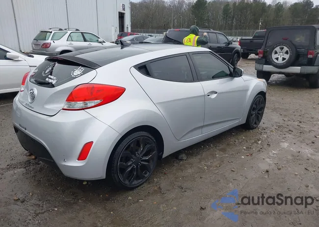 KMHTC6AD3DU179640: 44206876