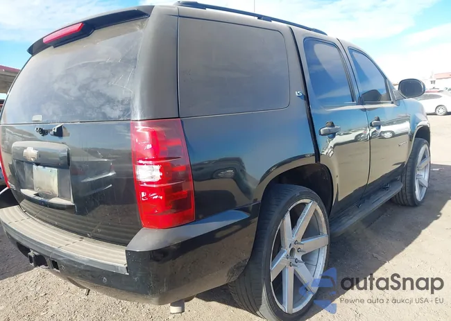 1GNFC13C49R138010: 44206923