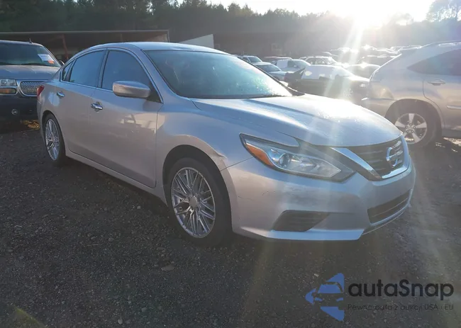 1N4AL3AP3JC136878: 44206133