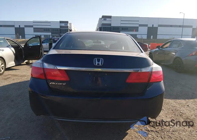 1HGCR2F30FA145494: 44206210