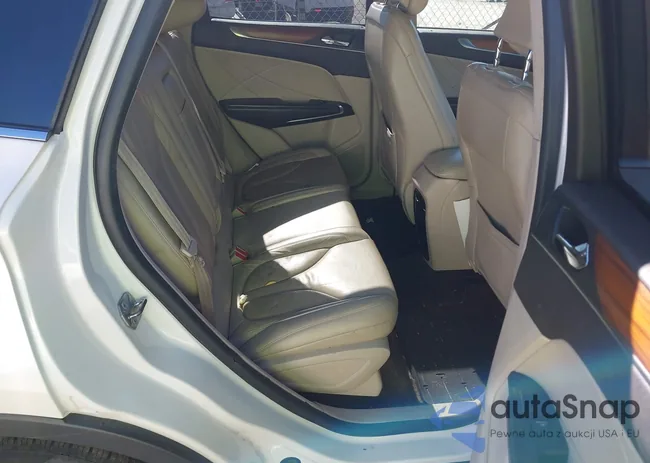 5LMCJ2D97HUL44419: 44206212