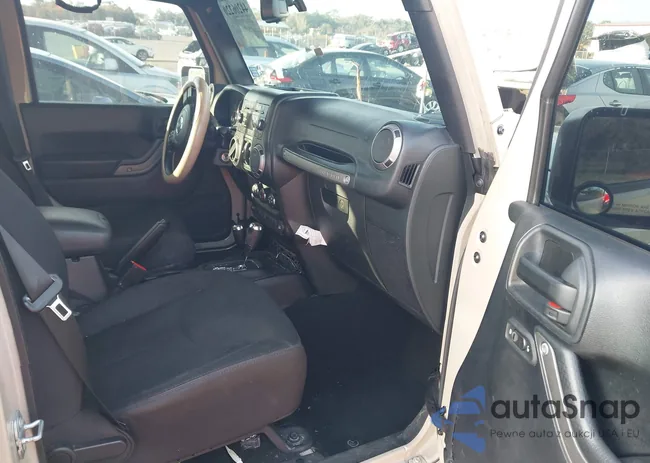 1C4BJWDG3GL230270: 44206220