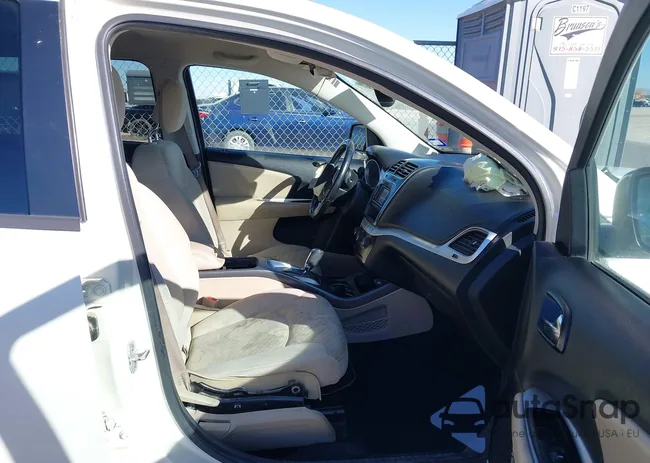 3C4PDCBG0CT214525: 44206253