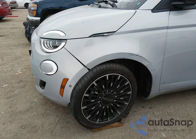 ZFAFFAC40RX227553: 44206278