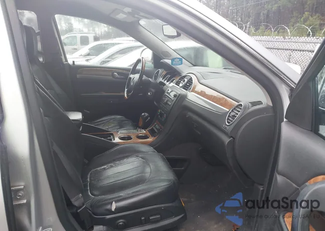 5GAKVCED7CJ101740: 44206281