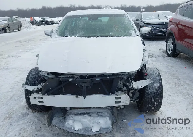 1G6AX5SS8G0100677: 44206284