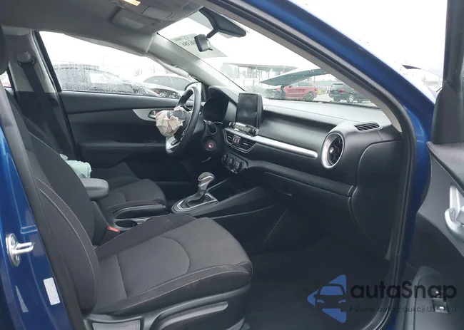 3KPF24AD6RE758913: 44206386