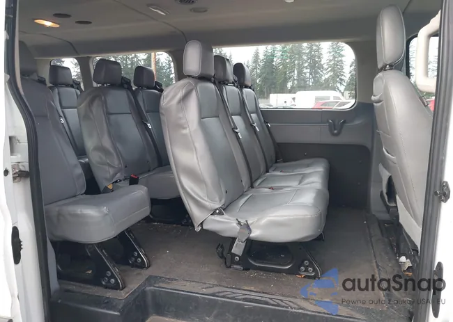 1FBZX2YM7JKA64665: 44207387