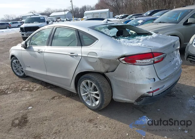 3FA6P0LU8KR147812: 44207430