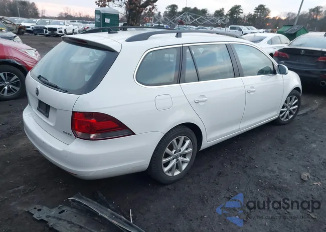 3VWPZ7AJ7BM699094: 44207477