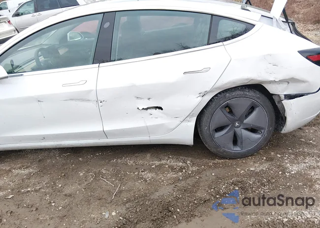 5YJ3E1EA7LF504315: 44207520