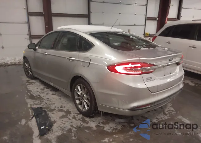 3FA6P0H79HR237126: 44207548