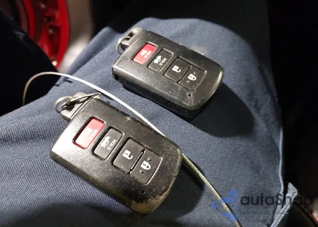 2T1BURHE3GC594813: 44207553